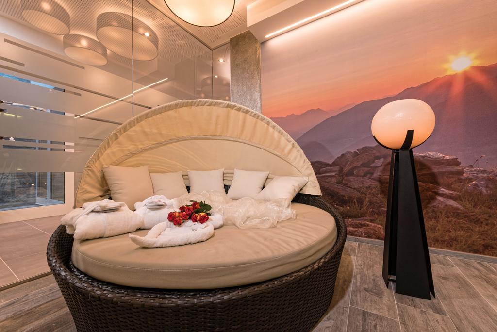 Haus Anemone Apartment แซร์เฟาส์ ภายนอก รูปภาพ