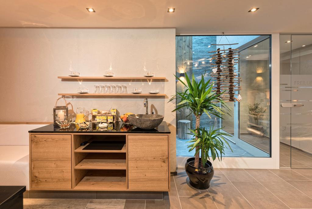 Haus Anemone Apartment แซร์เฟาส์ ภายนอก รูปภาพ