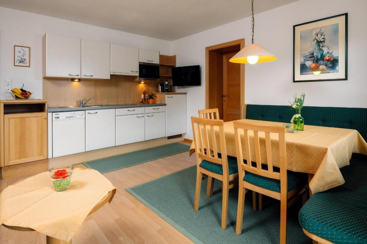 Haus Anemone Apartment แซร์เฟาส์ ภายนอก รูปภาพ